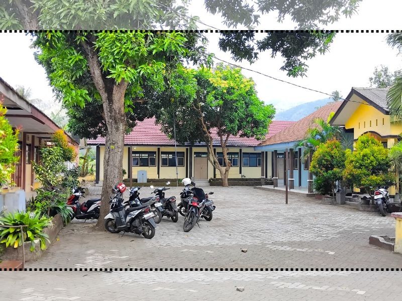Halaman Sekolah
